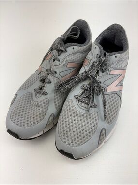 New Balance Sneakers Womens 8‎